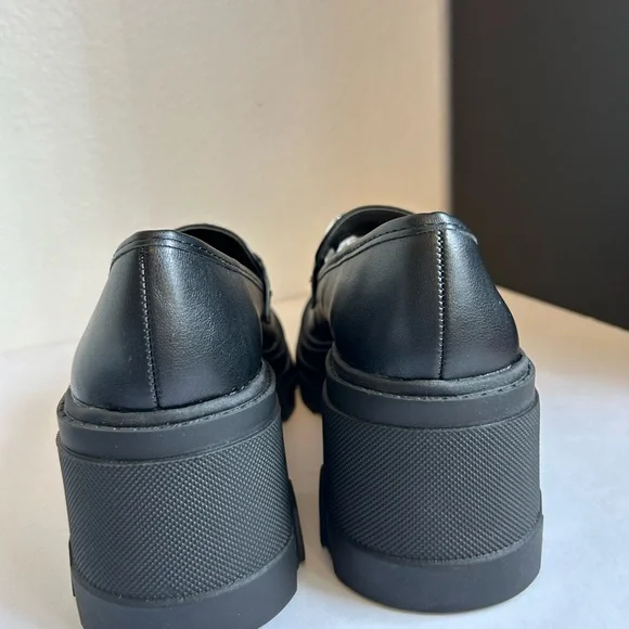 JustFab Drew Lug Sole Loafer Black Size 8.5 - Picture 8 of 9